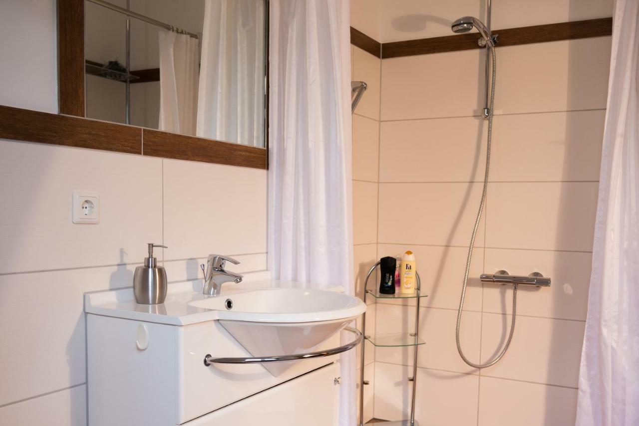 Haus Helene Apartment Ochtendung Ngoại thất bức ảnh