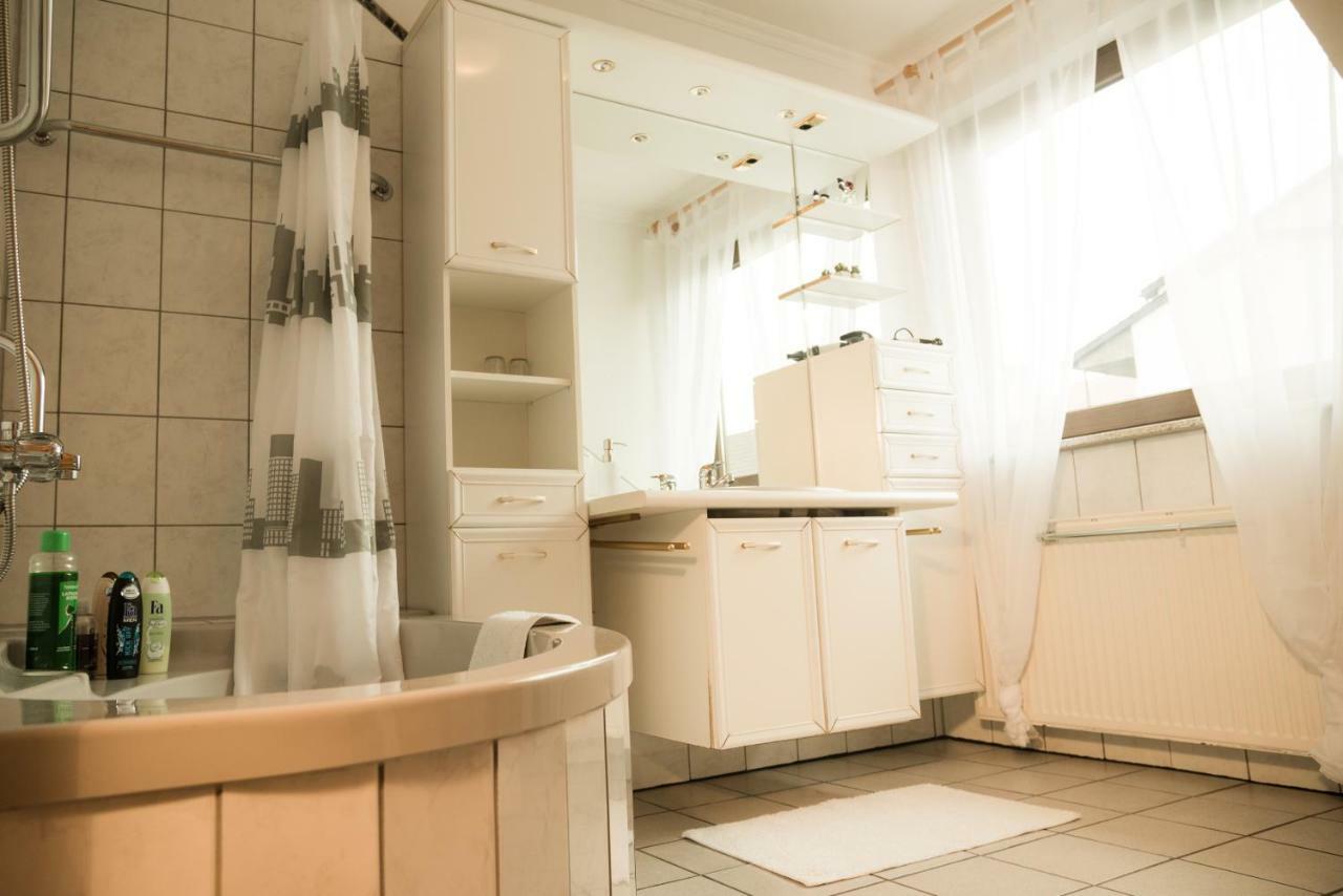 Haus Helene Apartment Ochtendung Ngoại thất bức ảnh