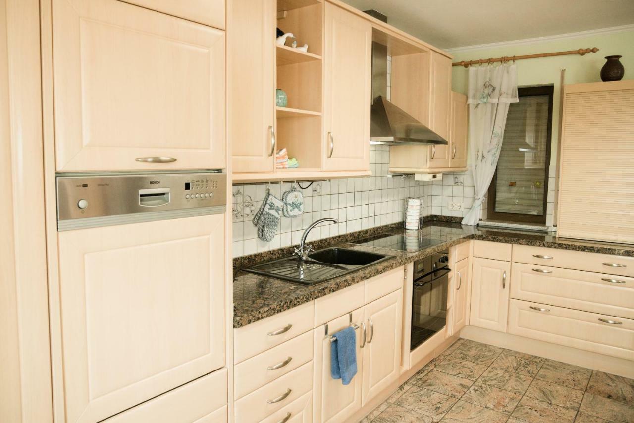 Haus Helene Apartment Ochtendung Ngoại thất bức ảnh