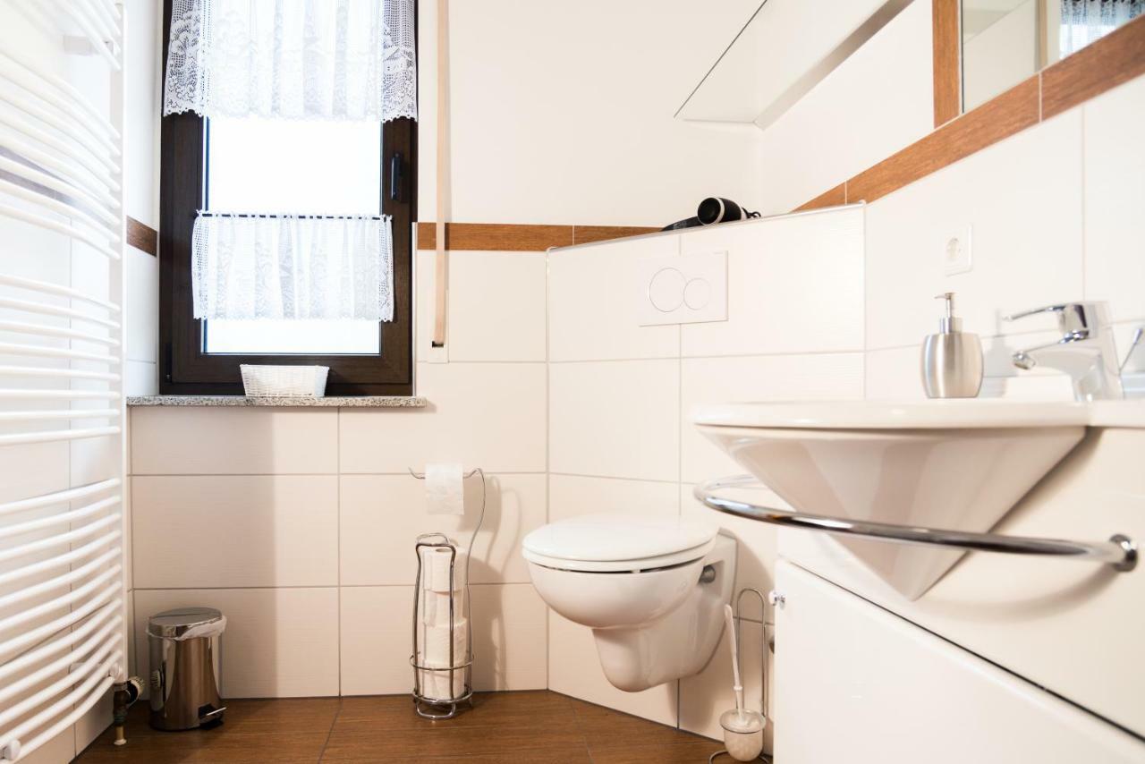 Haus Helene Apartment Ochtendung Ngoại thất bức ảnh